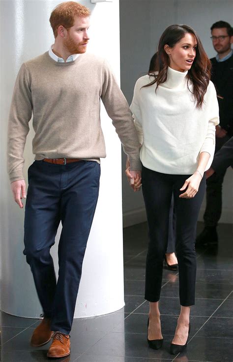 meghan markle cozy outfit